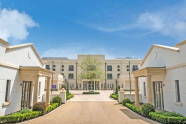 Grand buildings with pale stone and columns