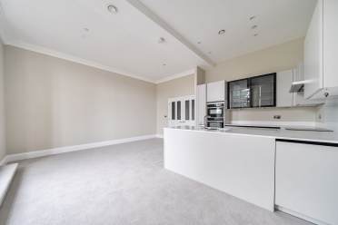 6 Cooper's Hill House Kitchen