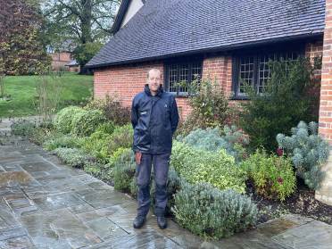 Mark Dwelly, gardener at Stanbridge Earls 