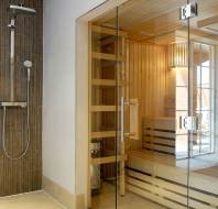 Luxurious showers and sauna