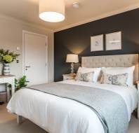 Double bedroom with cosy furnishings