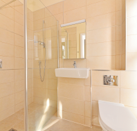 st-georges-place-4-middlemore-hall-shower-room