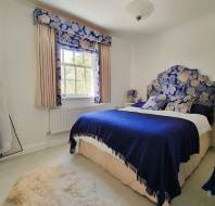 Wyatt Cottage at Audley Mote House - bedroom