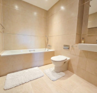 Mote House 21 Alexander Court Bathroom