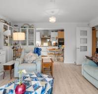 11 Lyons Mews at Redwood - Living room