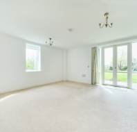 18 Beckings Court at Wycliffe Park - Living room