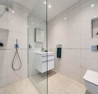 33 Pembroke Court ensuite