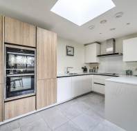 33 Pembroke Court kitchen