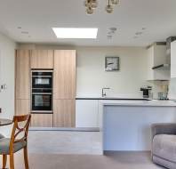 33 Pembroke Court living room and kitchen