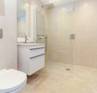 11 Misbourne Place at Chalfont Dene - Ensuite Shower