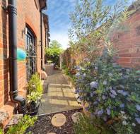 14 Walled Garden at Stanbridge Earls - Patio