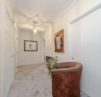 3 Middlemore Hall at St George's Place - Hallway