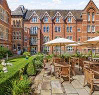8 Newbold Court at Audley Binswood