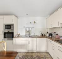 14 Elmsley Lodge at Clevedon - Kitchen