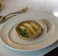 Summer menu - Fine tarte aux pommes with cinnamon ice cream