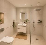 Coopers-Hill-4-Pembroke-Court-bathroom-digitally-furnished
