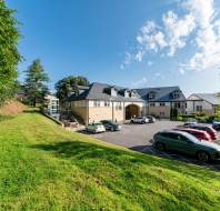 11-Padgetts-Court-Clevedon-exterior-2