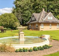 16-Beech-Court-Willicombe-Park-garden-3