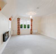 8-Newbold-Court-Binswood-living-dining-2