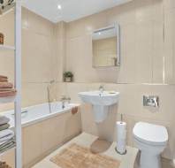 9-Lyons-Mews-Redwood-bathroom