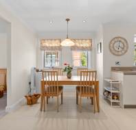 9-Lyons-Mews-Redwood-dining