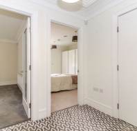 1 Chalfont House at Chalfont Dene - hallway