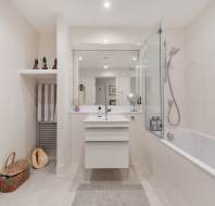 1 Gallop Place at Stanbridge Earls - bathroom