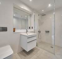 11 Nightingale Hall at Stanbridge Earls - en suite