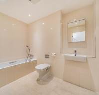 15-Alexander-Court-Mote-House-bathroom