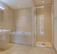 18-Devonshire-Court-St-Elphins-Park-bathroom
