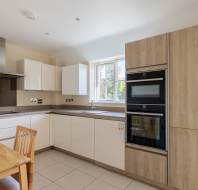 3 Lime Tree Court at Inglewood - kitchen
