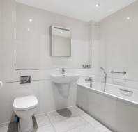 4 West Court at Redwood - bathroom