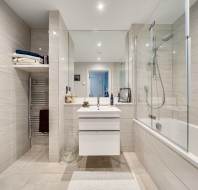 7-Danvers-Lodge-Stanbridge-Earls-bathroom