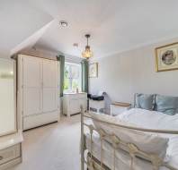 7-Danvers-Lodge-Stanbridge-Earls-bedroom-2