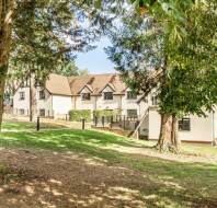 7-Danvers-Lodge-Stanbridge-Earls-exterior-2