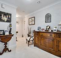 7-Danvers-Lodge-Stanbridge-Earls-hallway