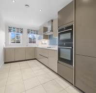 7 Marshall Place at Redwood - kitchen
