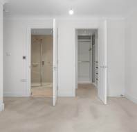 7 Marshall Place at Redwood - en suite and wardrobe