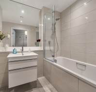 25 Kenne Court at Stanbridge Earls - bathroom