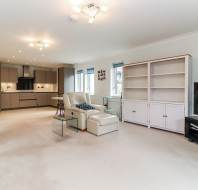4 Misbourne Place at Chalfont Dene - living room