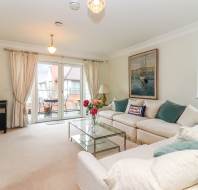 5 Osborne Place at Chalfont Dene - living room