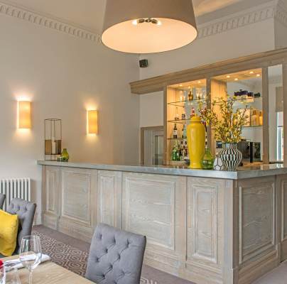 Elegant bar and bistro in light colours
