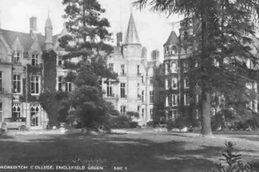 Cooper's Hill House in 1950 (black and white)