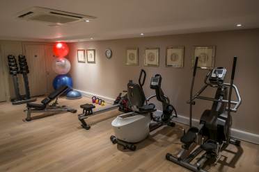 Training machines in gym
