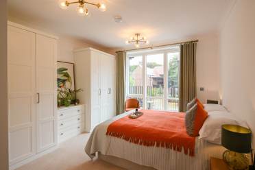 Beautiful new show apartment at Wycliffe Park - Bedroom