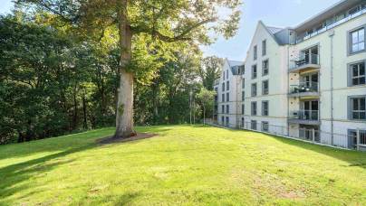 Pembroke Court grounds
