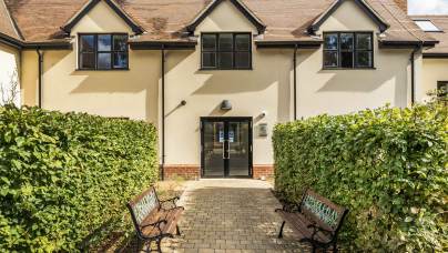 7-Danvers-Lodge-Stanbridge-Earls-exterior-1