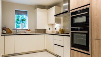 Show apartment kitchen (for illustration purposes only)