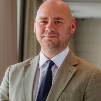 Elliott Walker