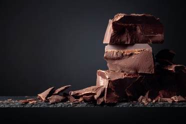 dark chocolate energy boosting food